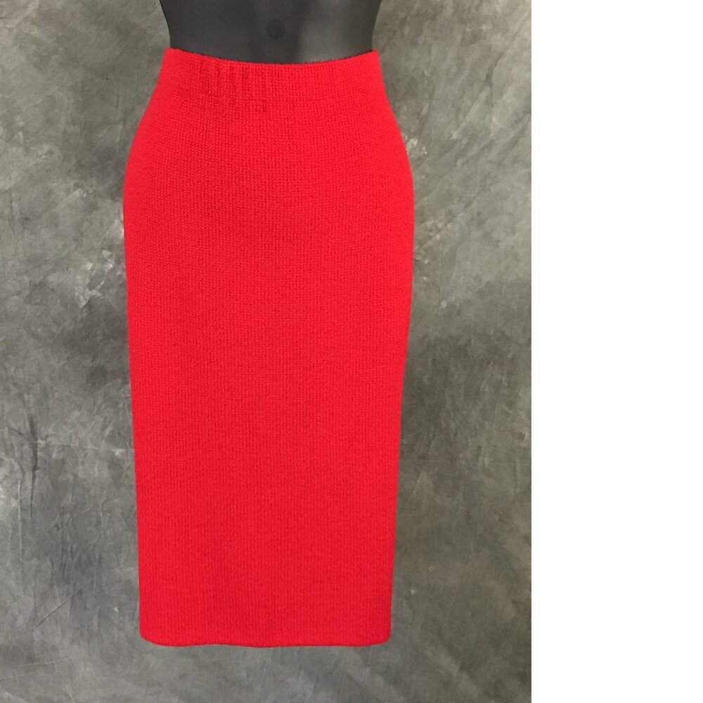 BEAUTIFUL St John knit red black multi jacket skirt suit size 12 - Picture 8 of 9